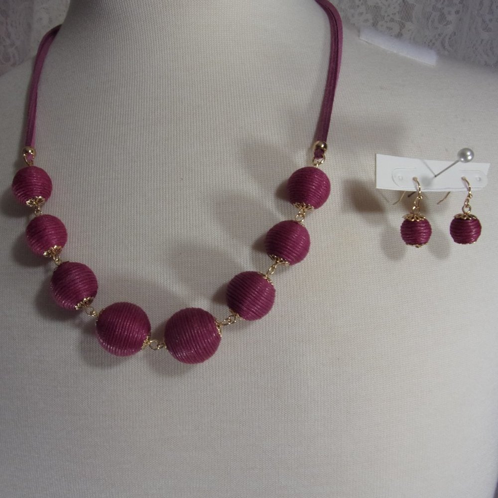 Necklace Earring Set NWOT